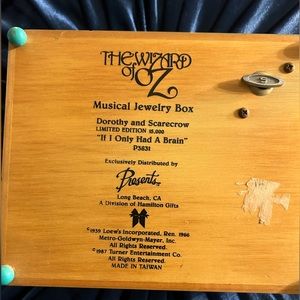 A collectible Wizard of Oz music box.